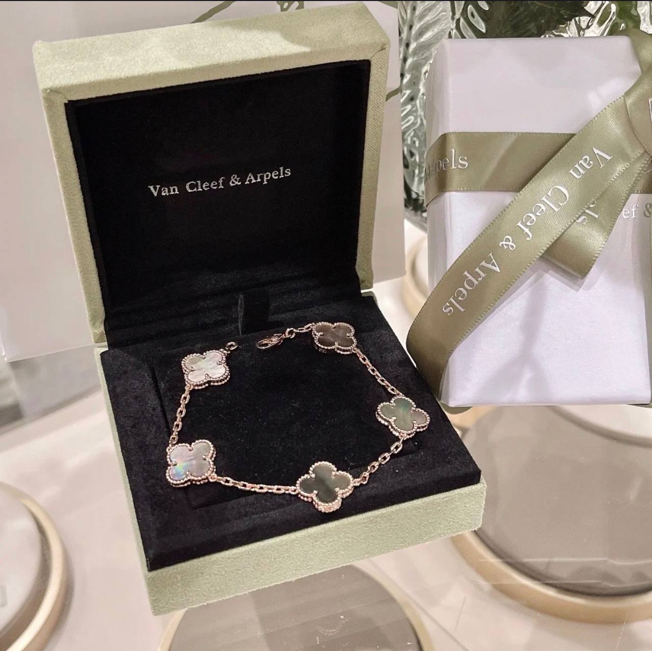 Van Cleef & Arpels Alhambra 手镯/手链 2