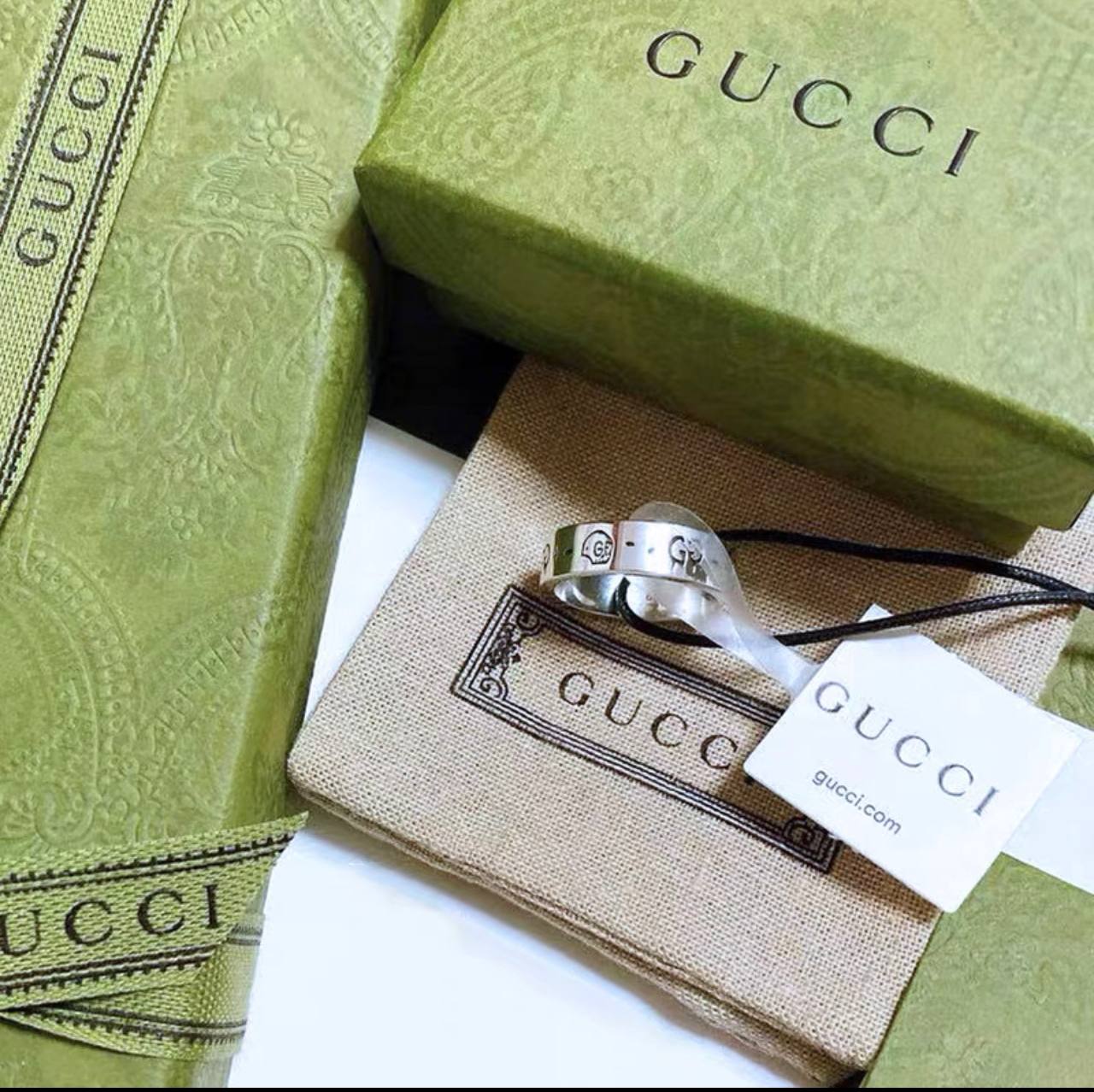 Van Cleef & Arpels Perlée 耳环 3