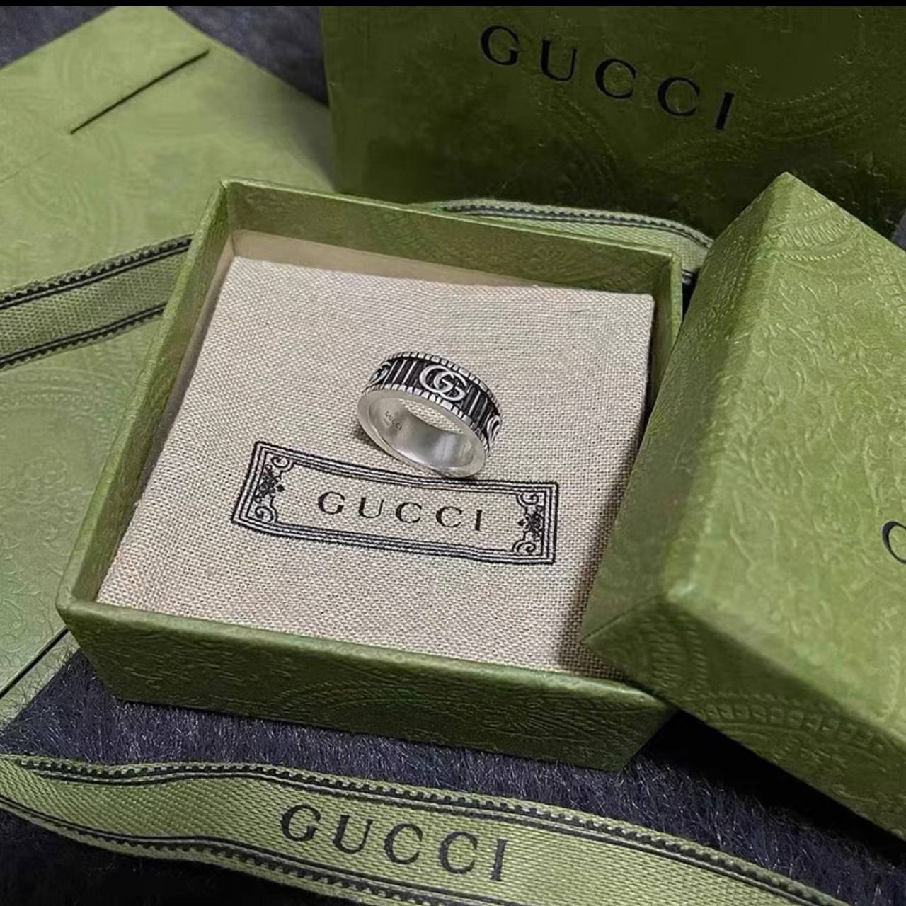 Van Cleef & Arpels Alhambra 戒指 3