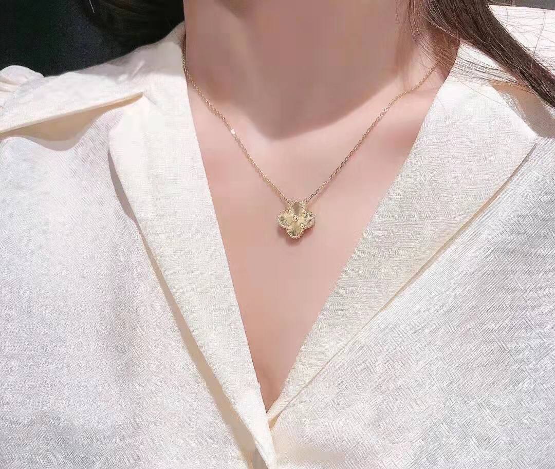 Van Cleef & Arpels Alhambra 项链 2