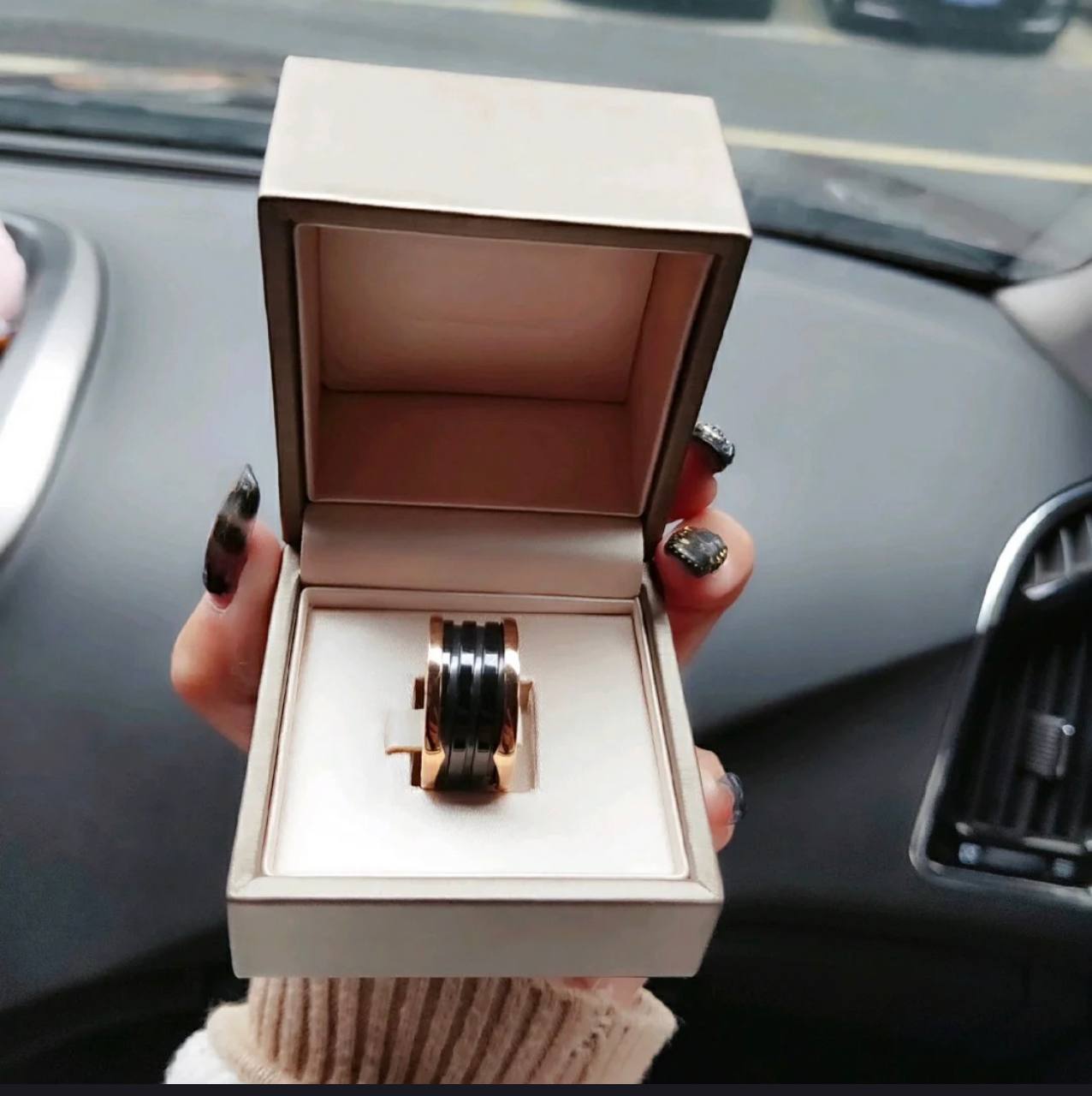 Bvlgari Octagon 戒指 2