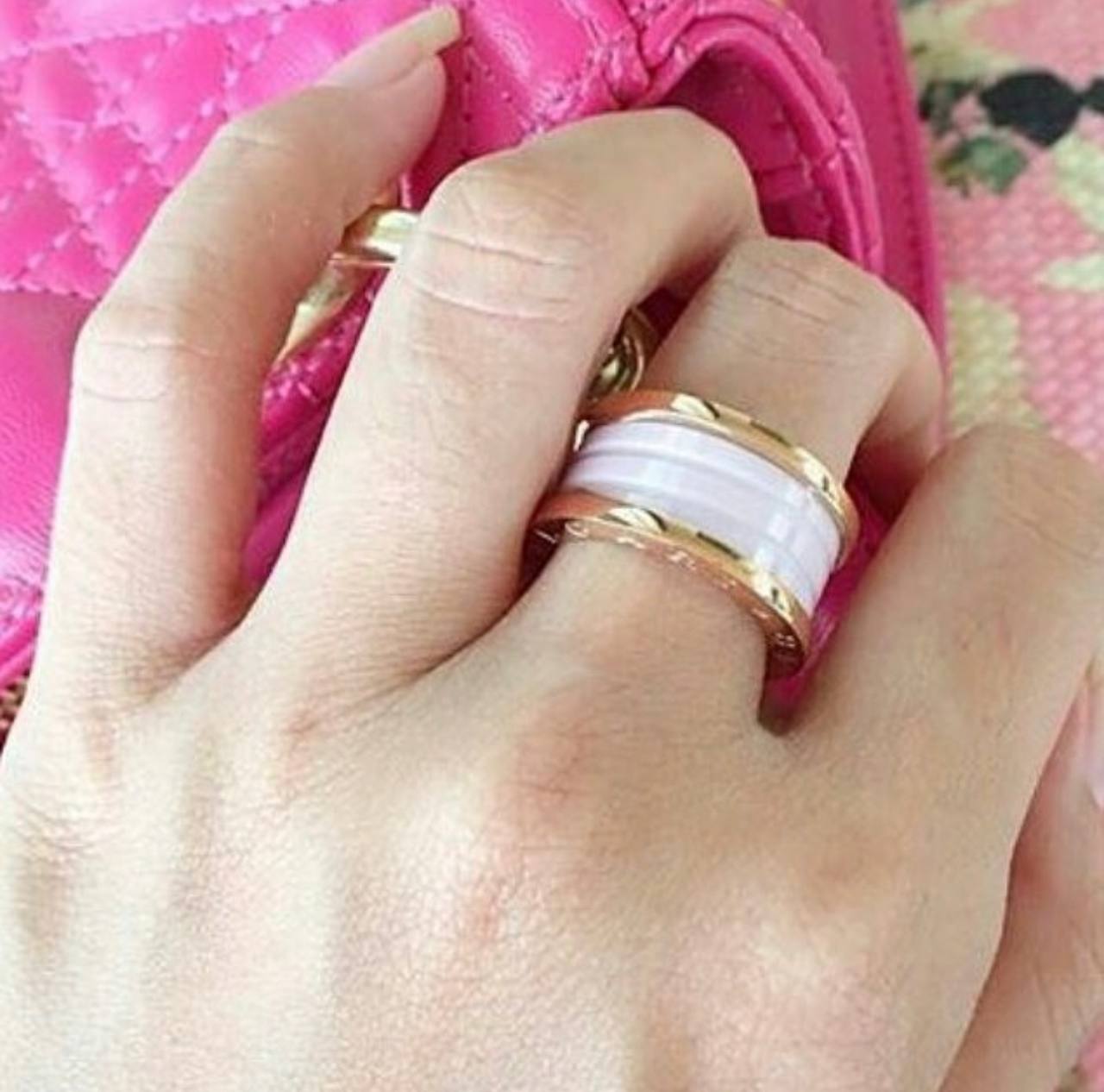 Bvlgari Serpenti 戒指 4