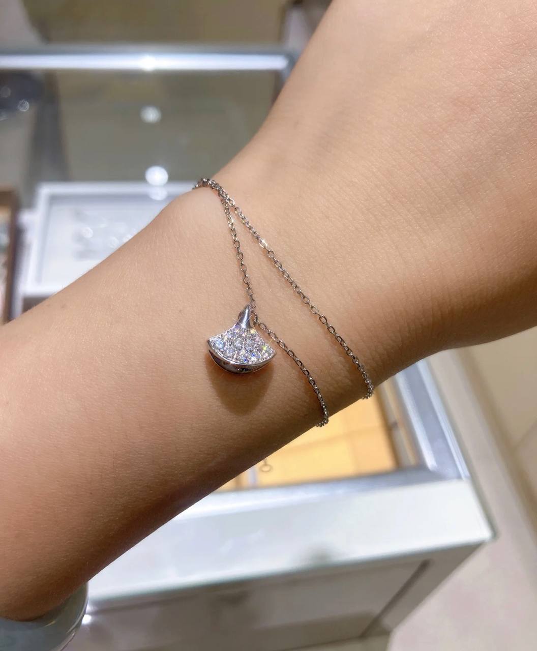 Chanel N°5 手镯/手链 4