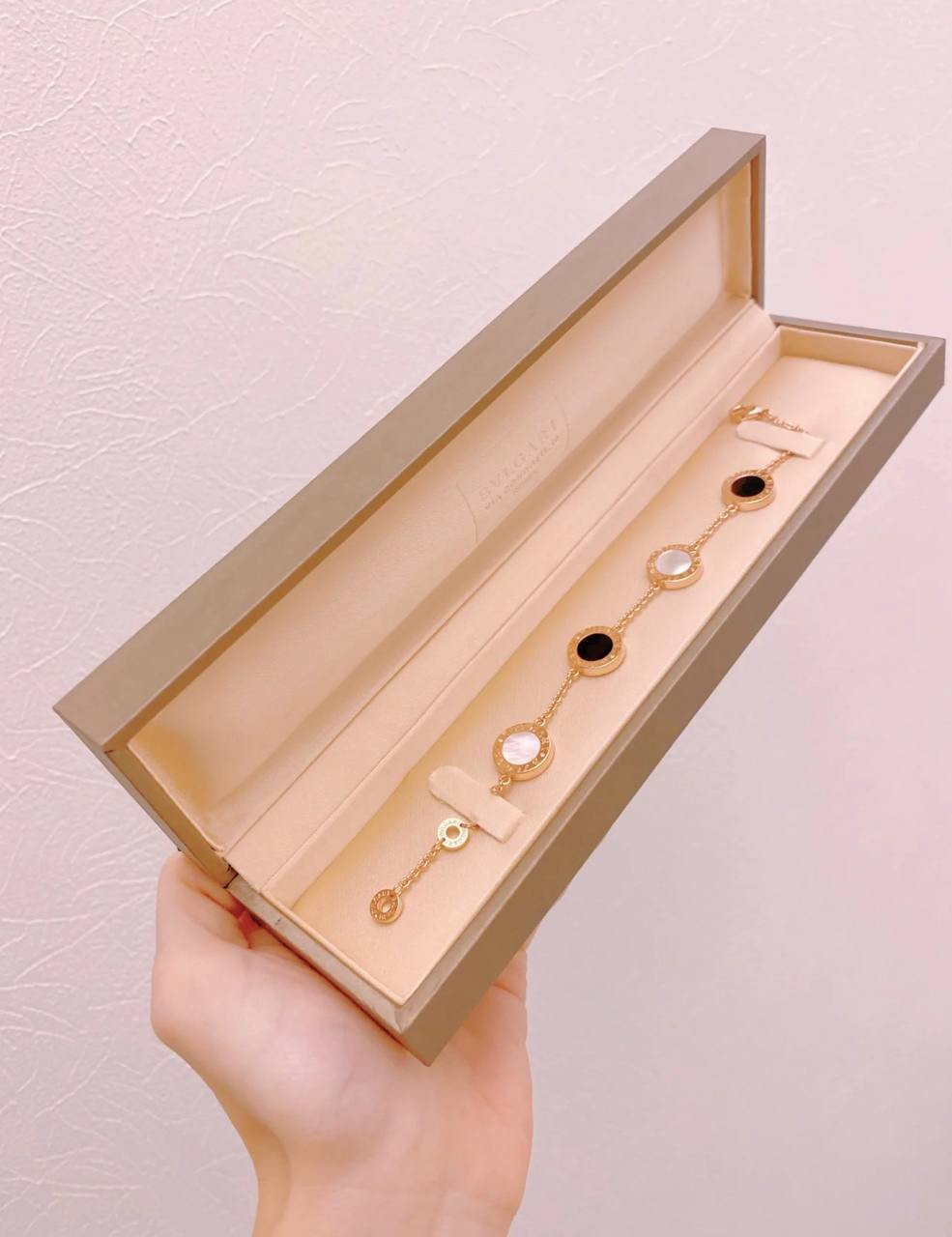 Chanel N°5 项链 2