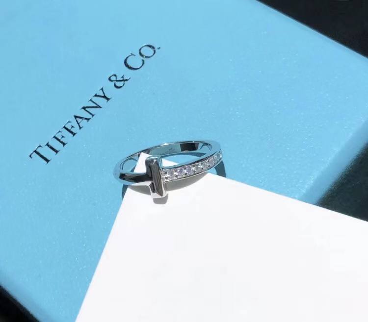 Dior Lucky Dior 项链 3