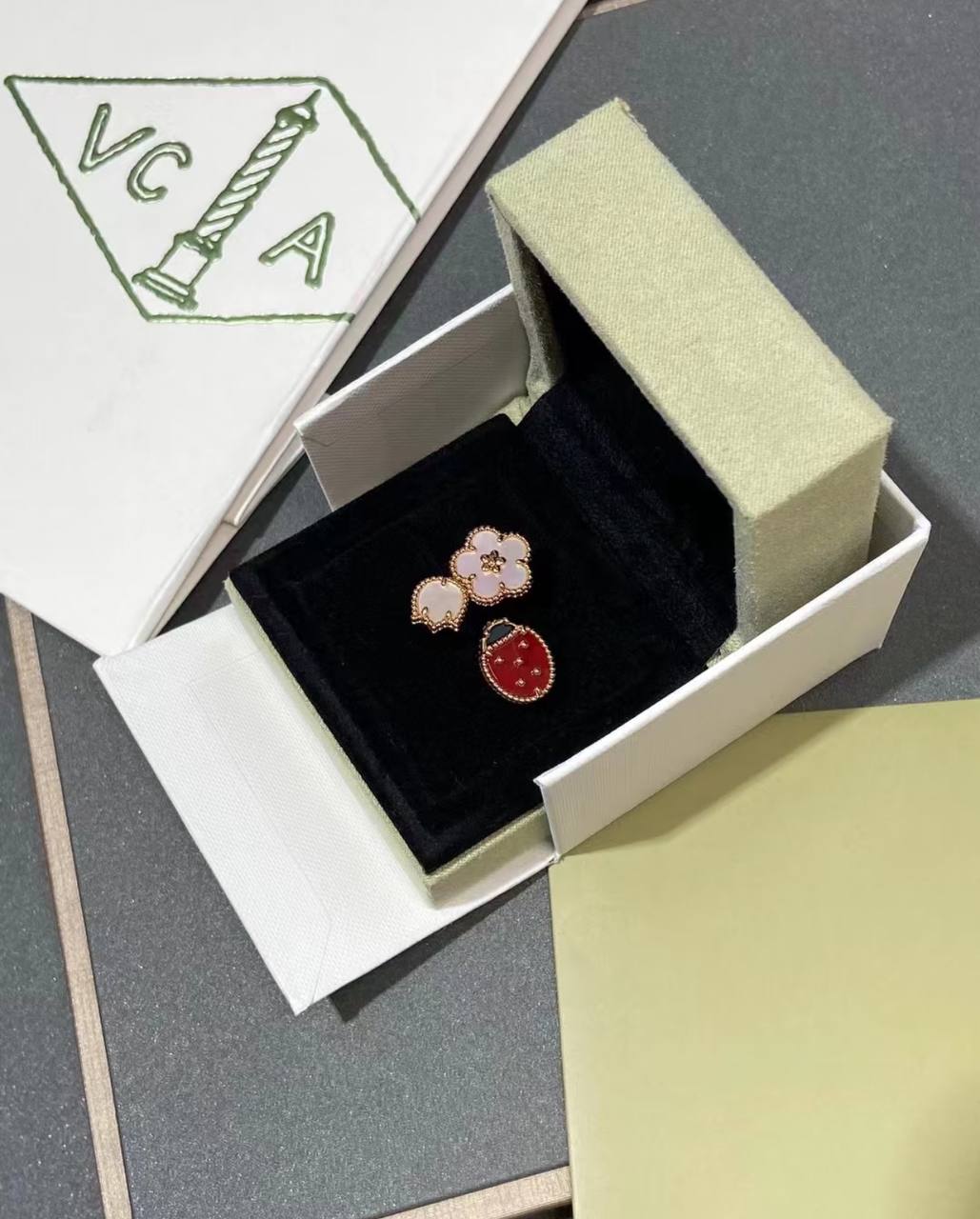 Van Cleef & Arpels Sweet Alhambra 项链 4