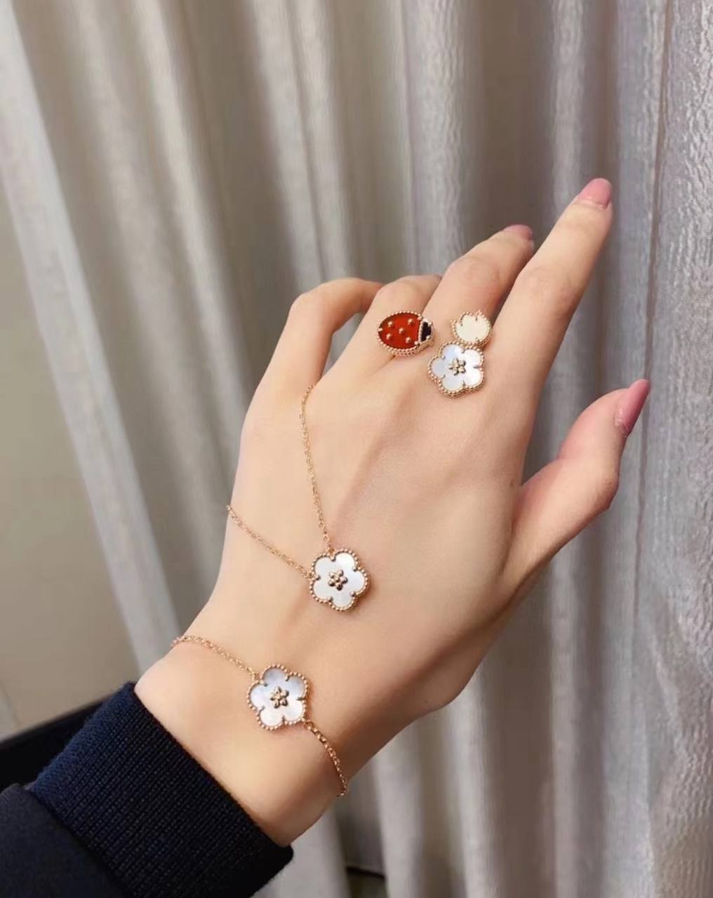 Van Cleef & Arpels Vintage Alhambra 手镯/手链 4