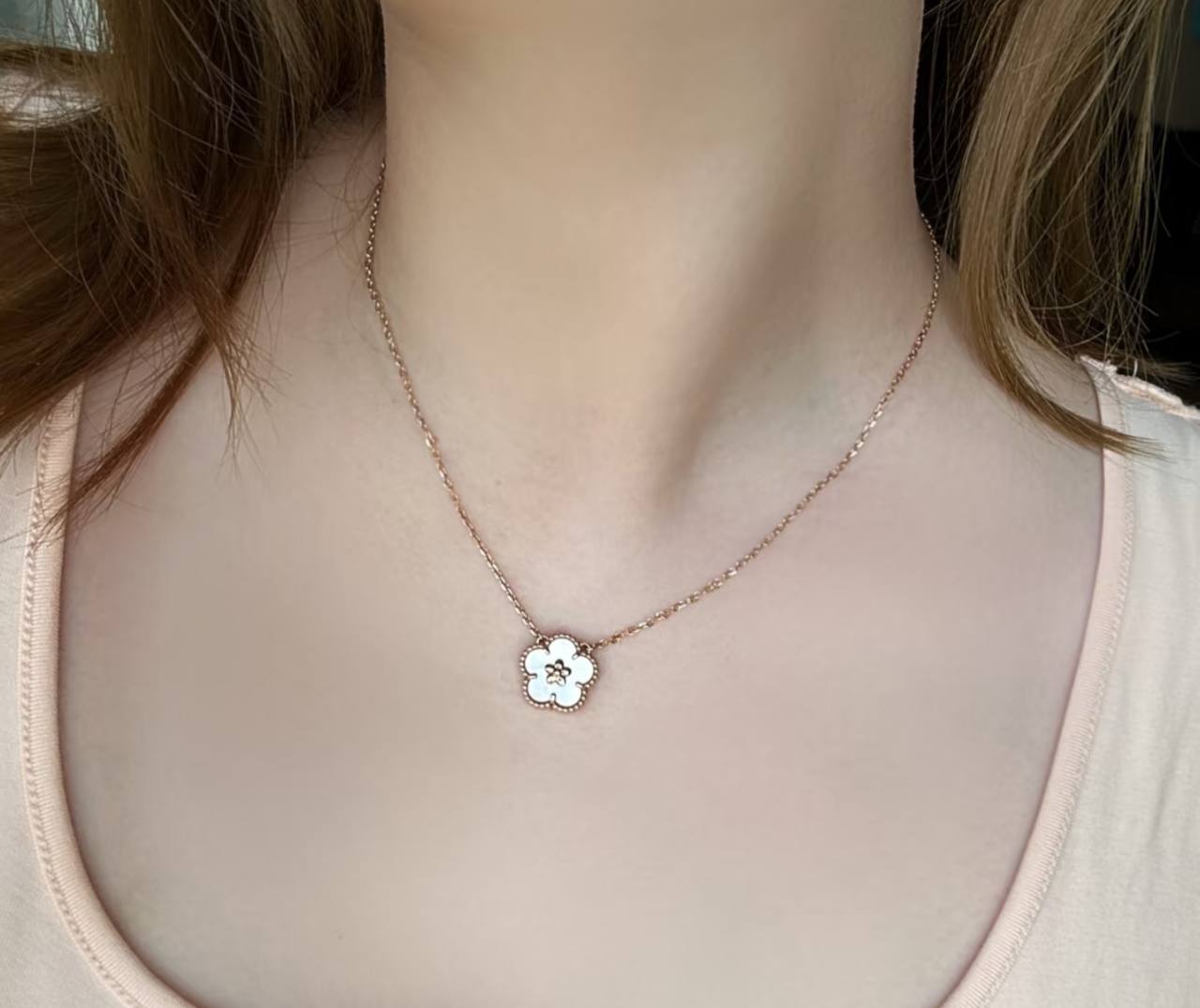 Van Cleef & Arpels Sweet Alhambra 耳环 4