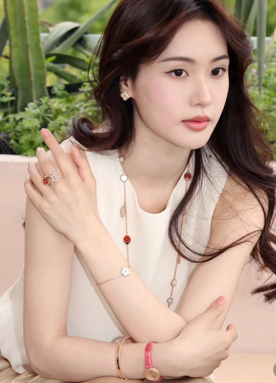 Van Cleef & Arpels Vintage Alhambra 戒指 4