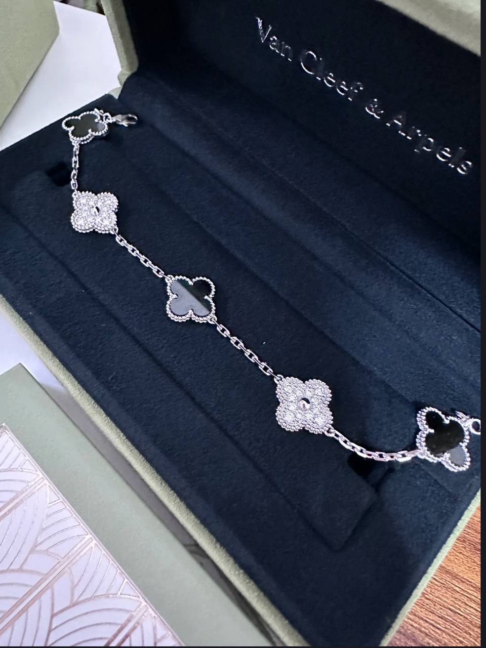 Van Cleef & Arpels Toujours 手镯/手链 6