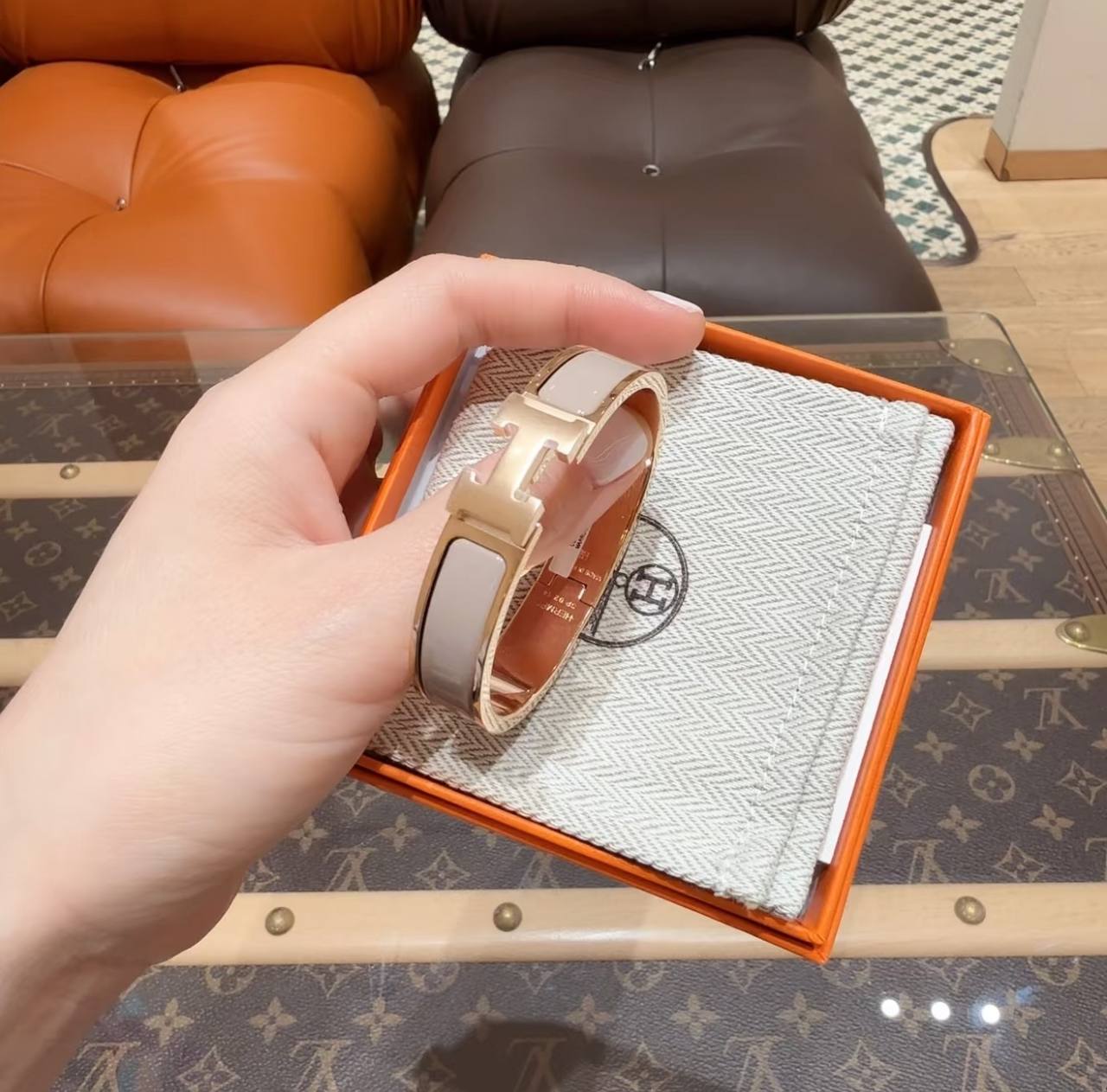 Cartier LOVE 手镯/手链 4