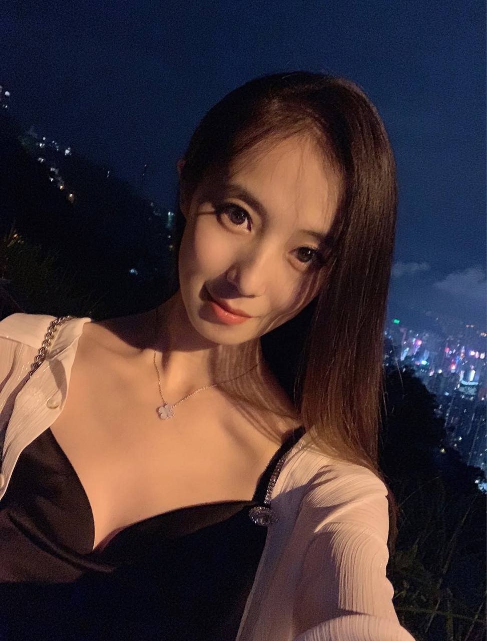 Chanel Camélia 戒指 6